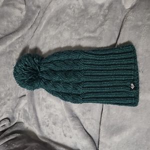 Beautiful Green Fox Racing Pompom Toque Beanie